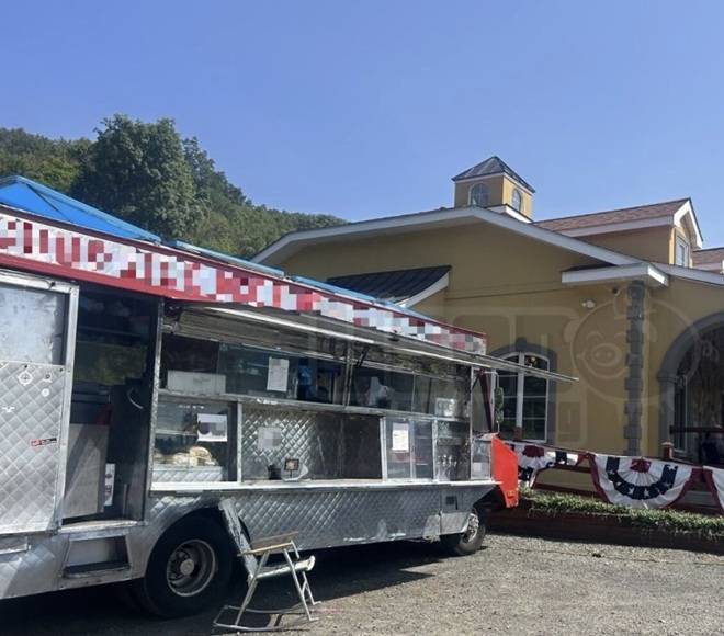 Chevy-p-30-food-truck-1986-red-7