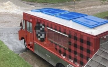 Chevy-p-30-food-truck-1986-red-8