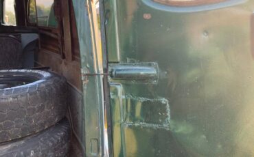 Chevy-panel-truck-1946-green-9