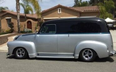 Chevy-panel-truck-1st-series-1955-silver-1