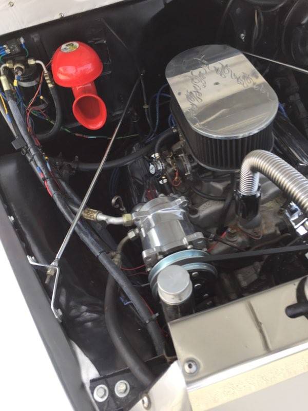 Chevy-panel-truck-1st-series-1955-silver-5