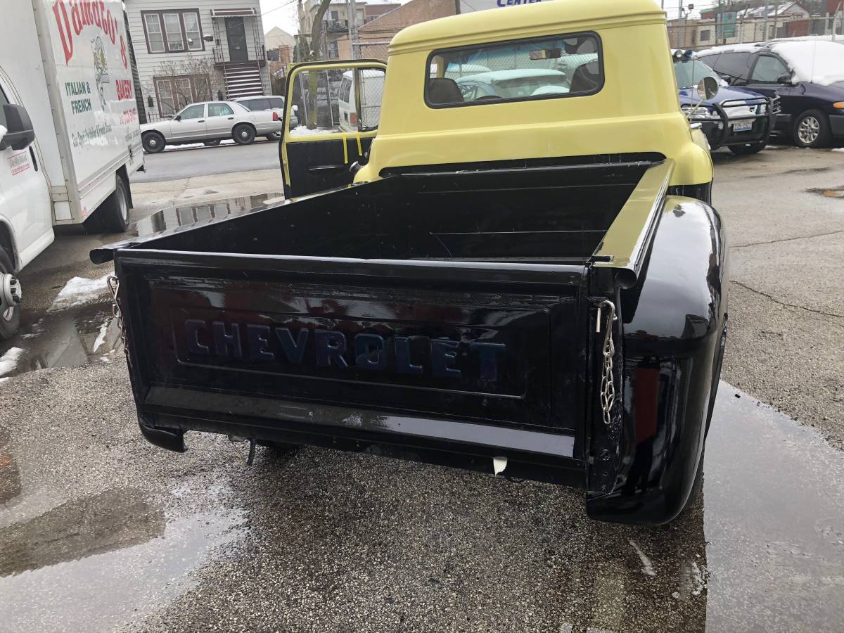 Chevy-pickup-1957-blue-10