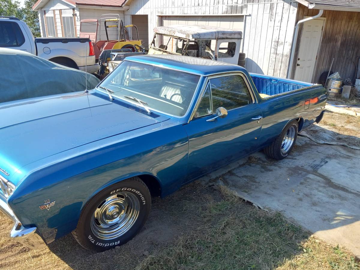 Chevy-pickup-1967-blue-2