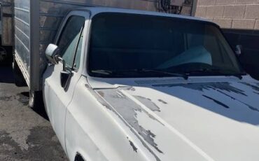 Chevy-r3009-1987-white