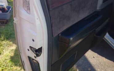 Chevy-s10-blazer-1988-white-1