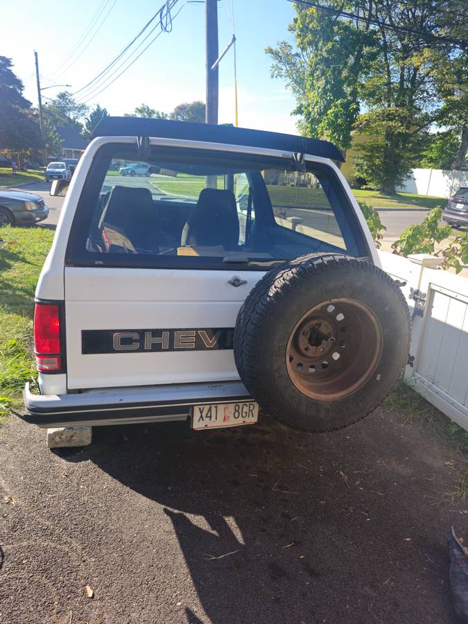 Chevy-s10-blazer-1988-white-4
