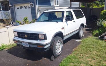 Chevy-s10-blazer-1988-white-5