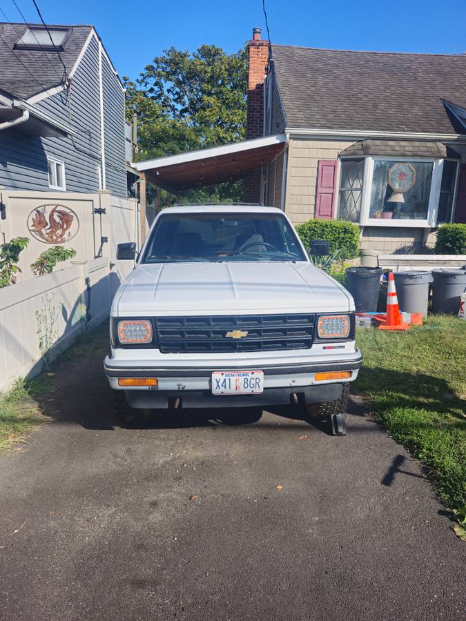 Chevy-s10-blazer-1988-white-6