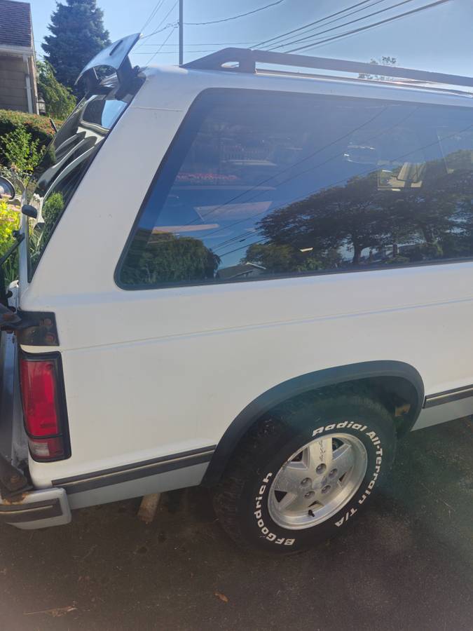 Chevy-s10-blazer-1988-white-8