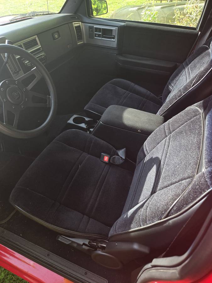 Chevy-s10-blazer-1990-red-7