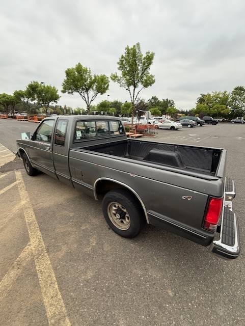 Chevy-s10-extended-cab-pickup-1989-grey-11