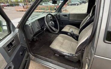 Chevy-s10-extended-cab-pickup-1989-grey-2
