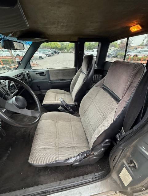 Chevy-s10-extended-cab-pickup-1989-grey-5