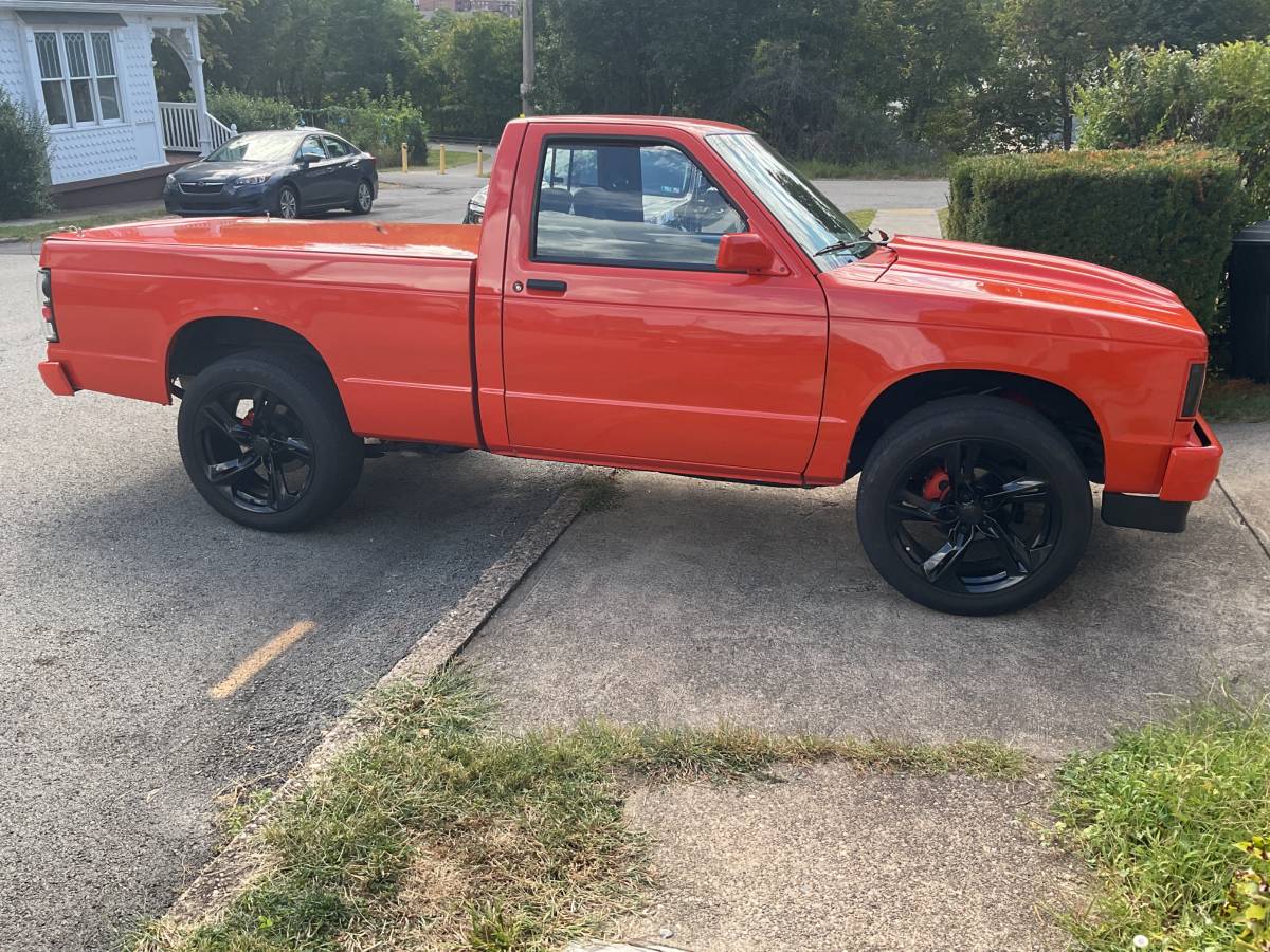 Chevy-s10-pickup-1985-3
