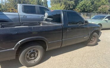 Chevy-s10-pickup-1995-black-1