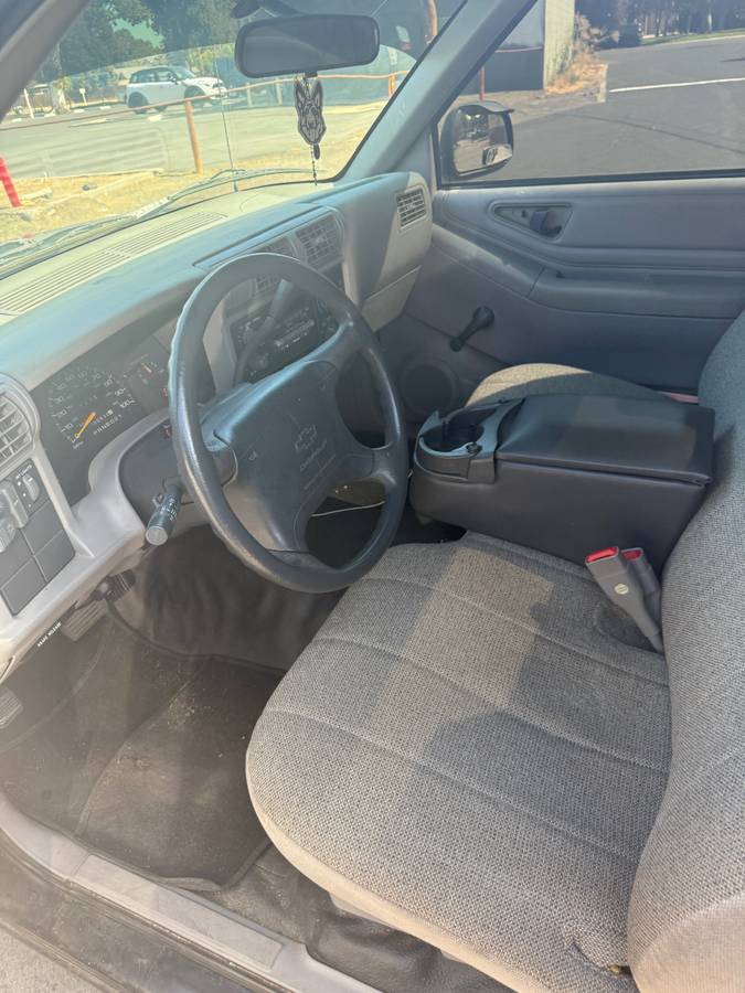 Chevy-s10-pickup-1995-black-2