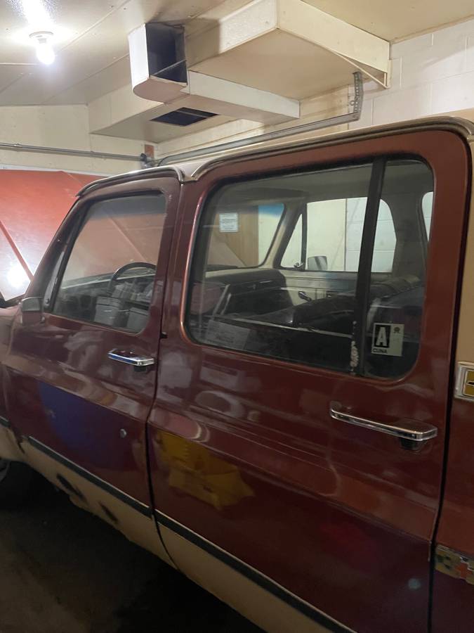 Chevy-scottsdale-1983-brown