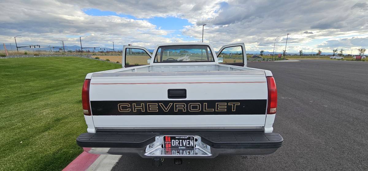 Chevy-scottsdale-1988-white-19