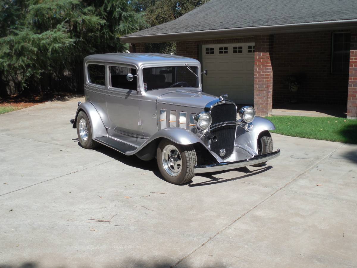 Chevy-sedan-1932-custom-3