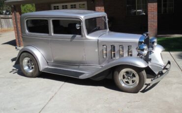 Chevy-sedan-1932-custom-4