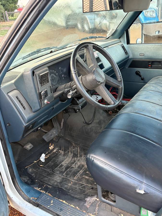 Chevy-sierra-2500-1989-white-6