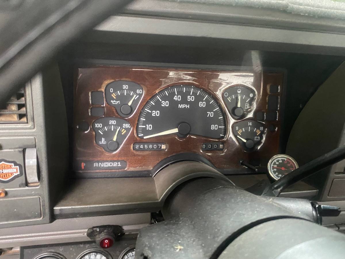 Chevy-silverado-1500-1992-black-2