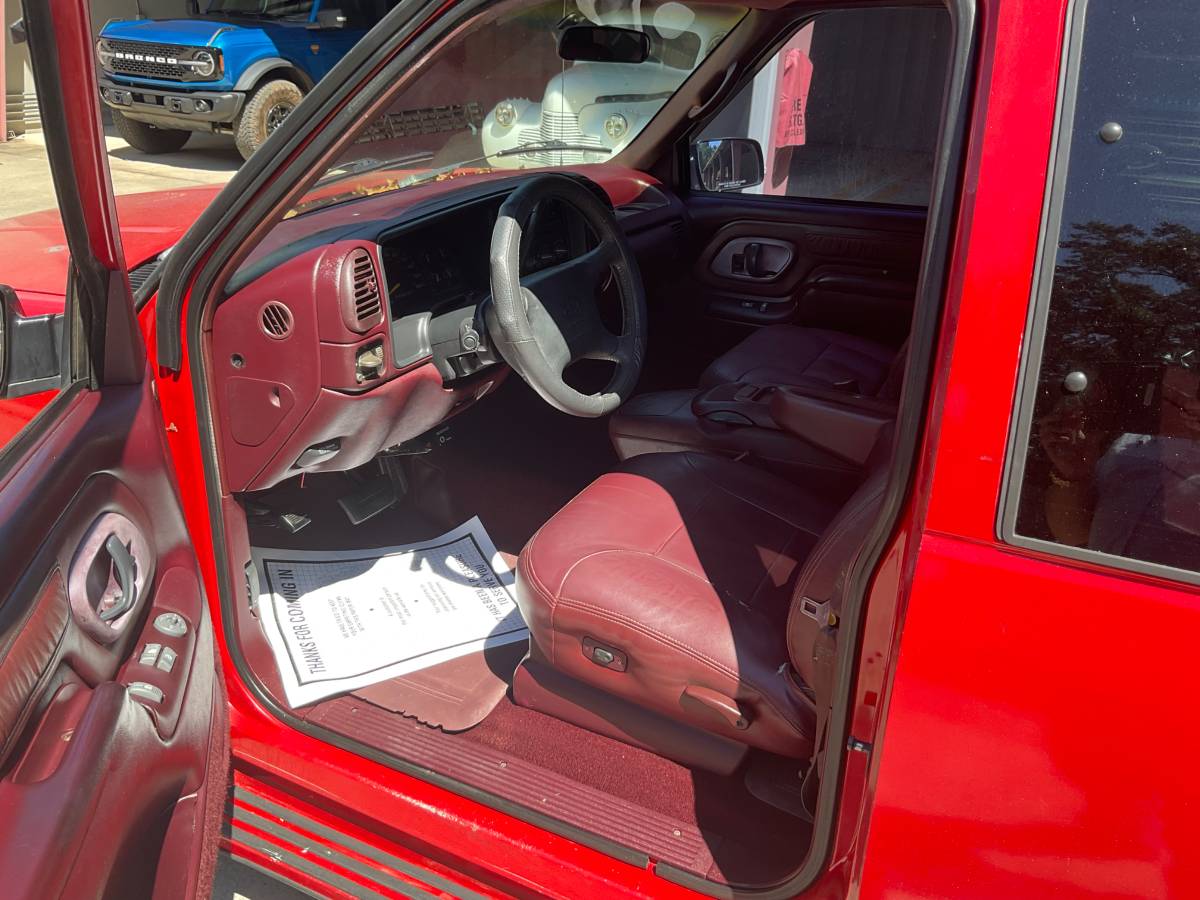 Chevy-silverado-1500-1995-red-1