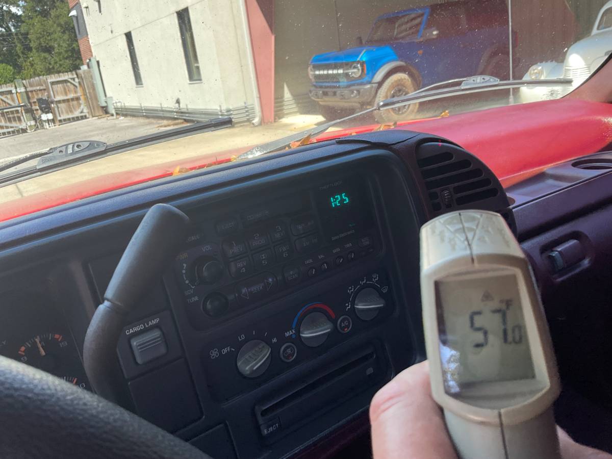 Chevy-silverado-1500-1995-red-2