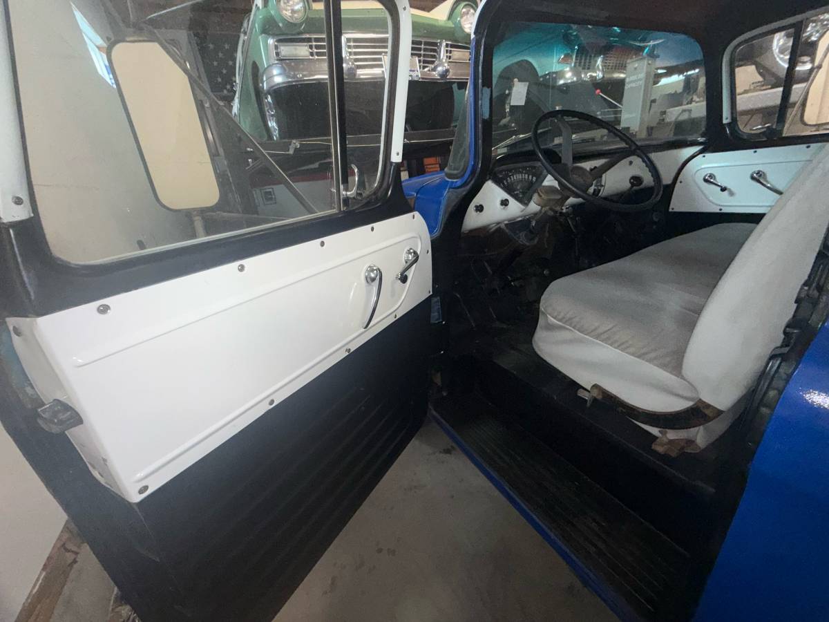 Chevy-silverado-1957-blue-11