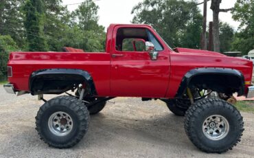 Chevy-silverado-1985-red-1