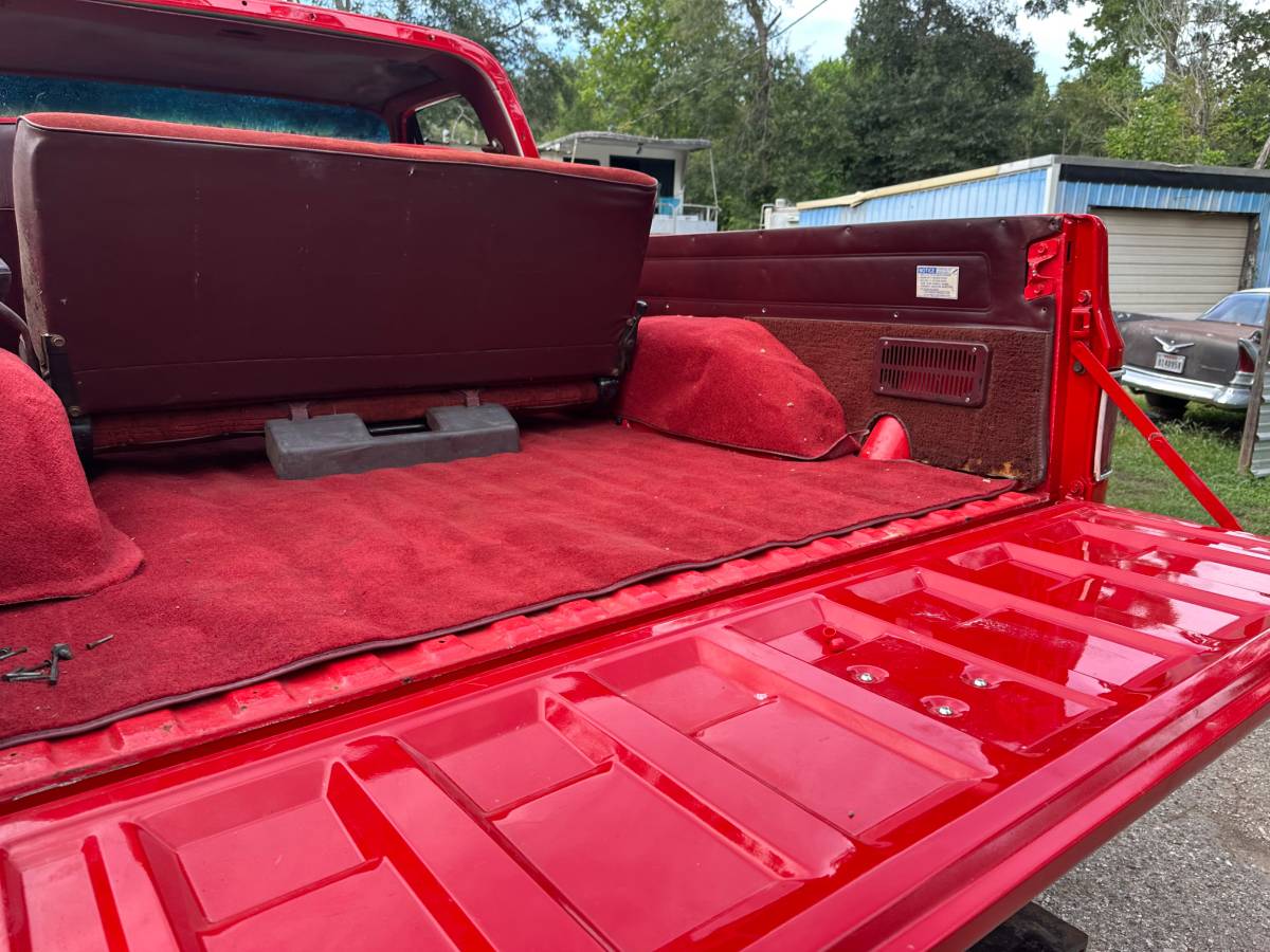 Chevy-silverado-1985-red-6