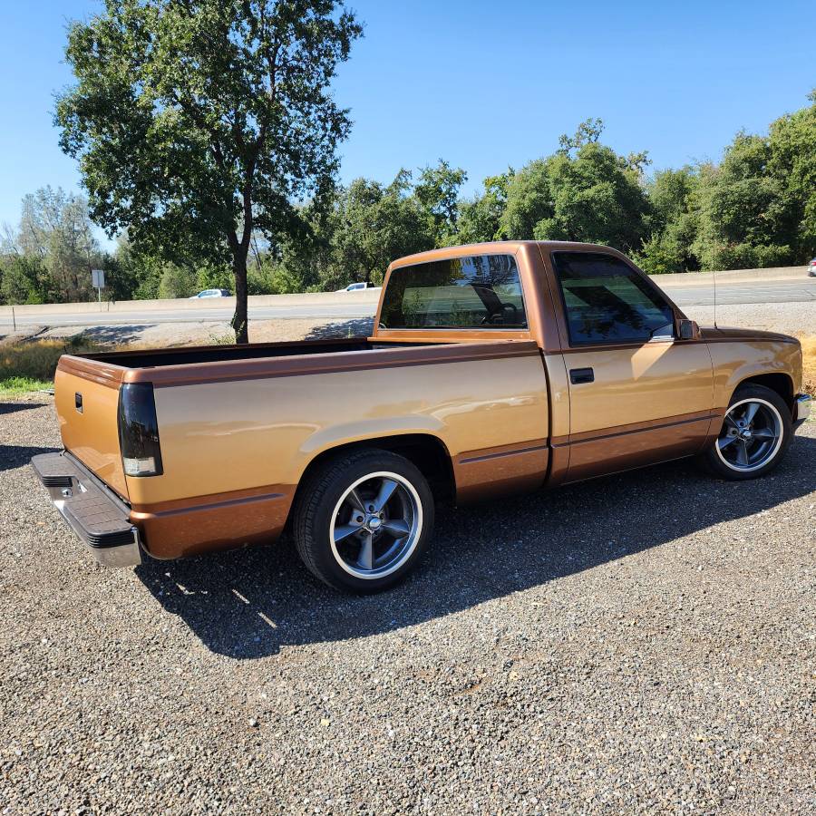 Chevy-silverado-1990-brown-12