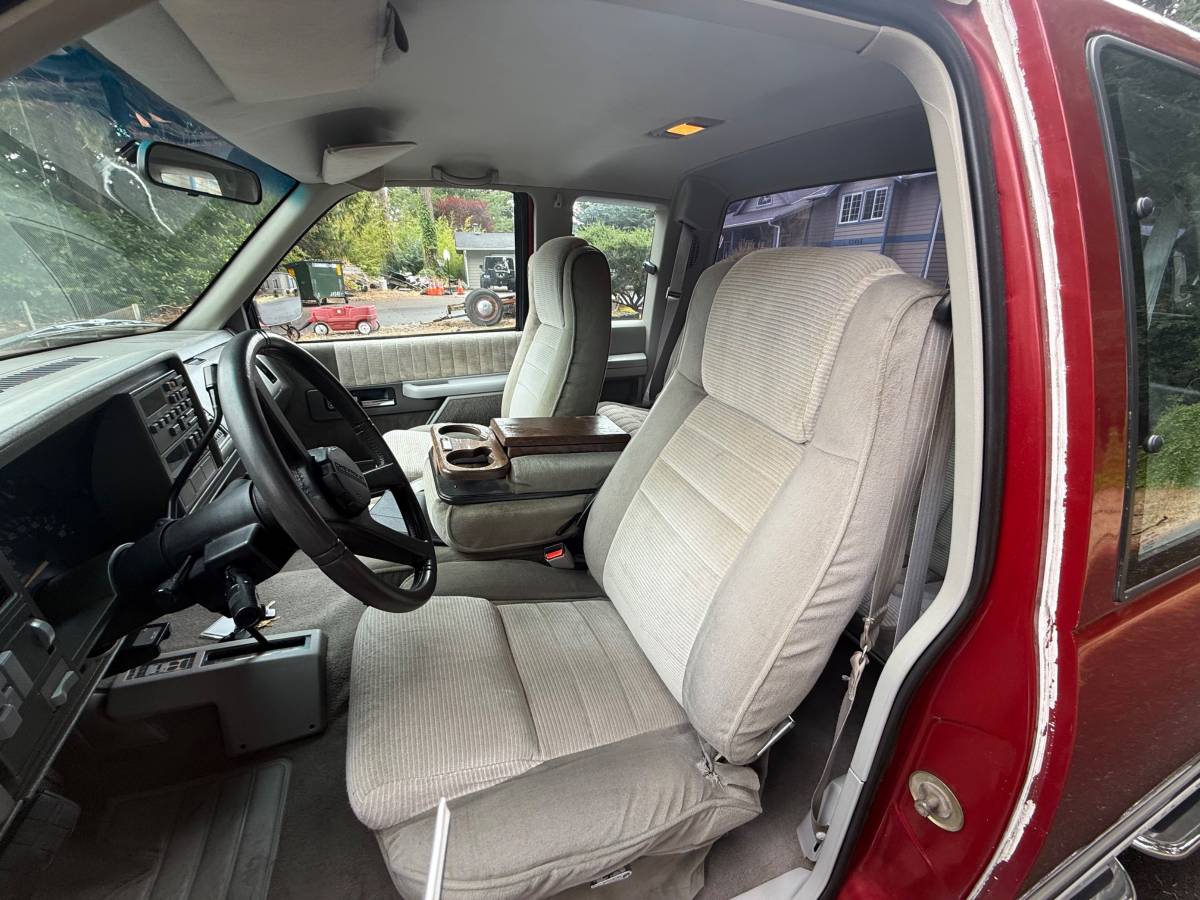 Chevy-silverado-1992-red-10