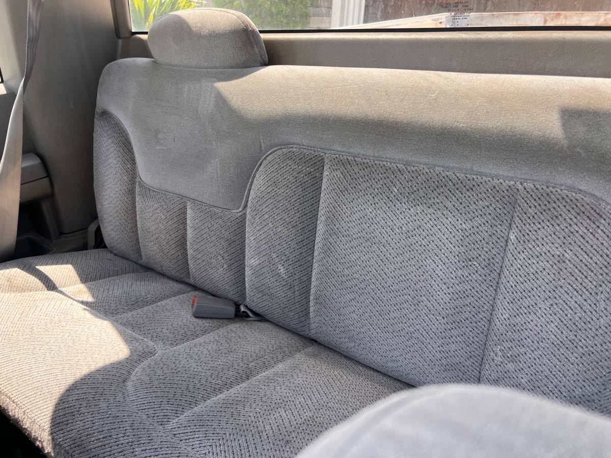 Chevy-silverado-1995-white-2