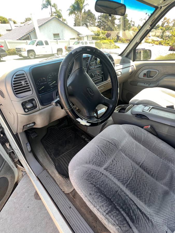 Chevy-silverado-1995-white-5