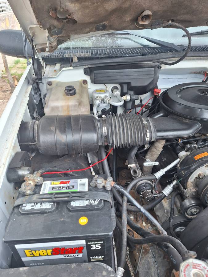 Chevy-silverado-2500-1988-white-10