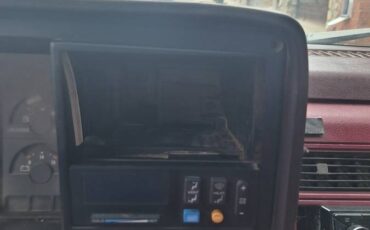 Chevy-silverado-2500-1988-white-20