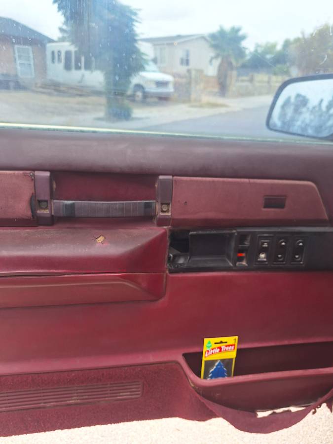 Chevy-silverado-2500-1988-white-22