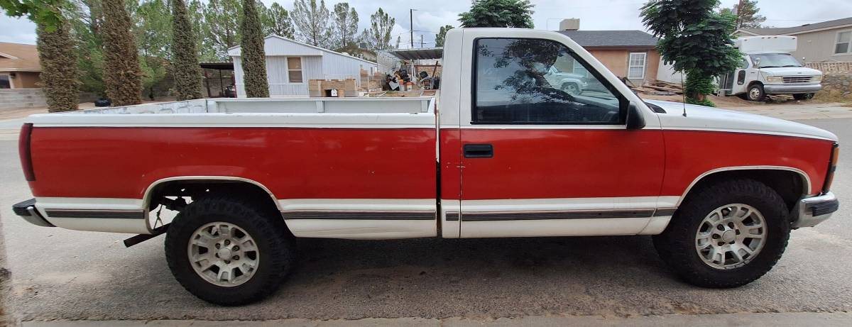 Chevy-silverado-2500-1988-white-3