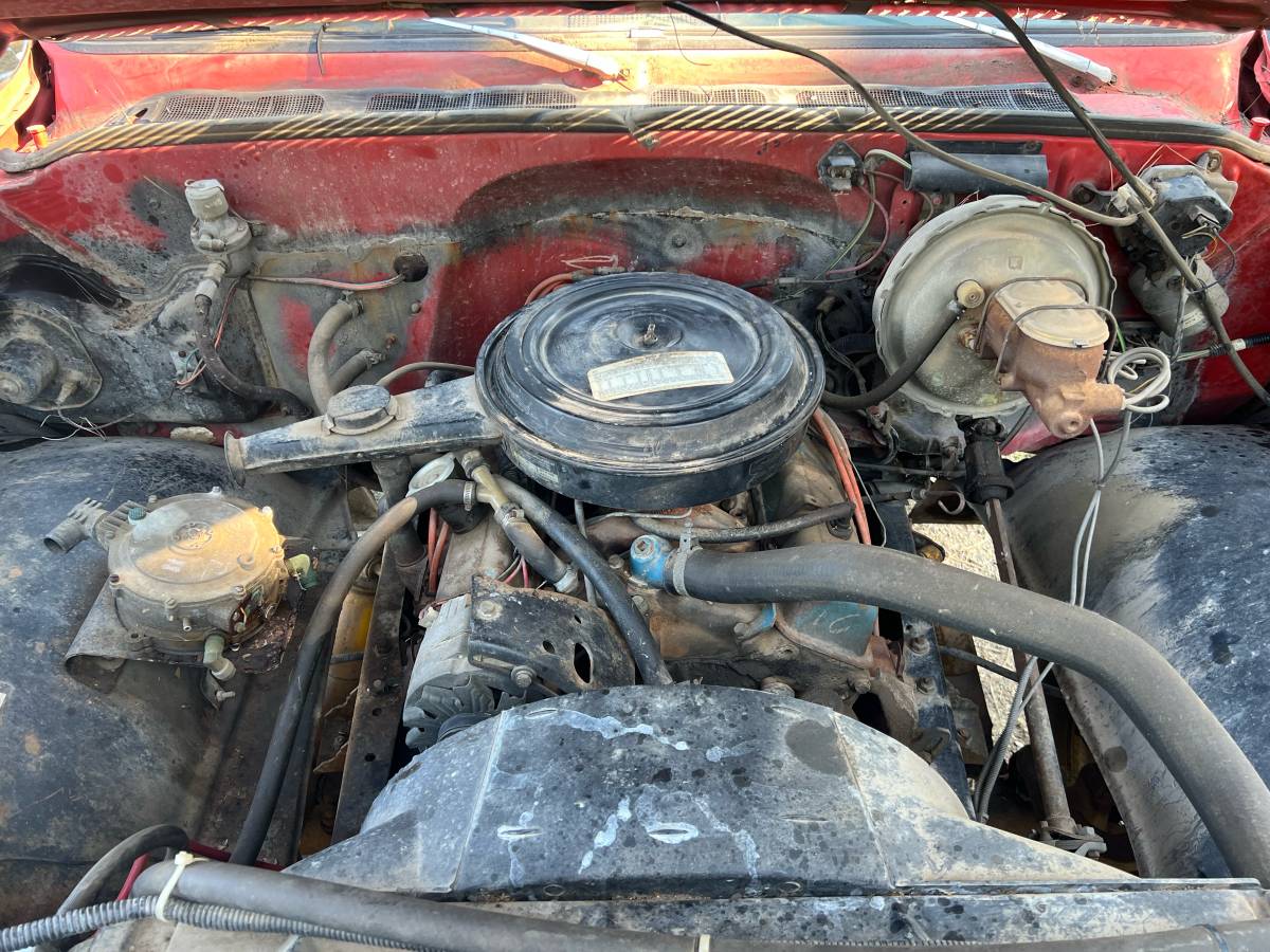 Chevy-silverado-2500hd-1977-red-14