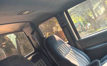 Chevy-silverado-2500hd-diesel-1993-white-14