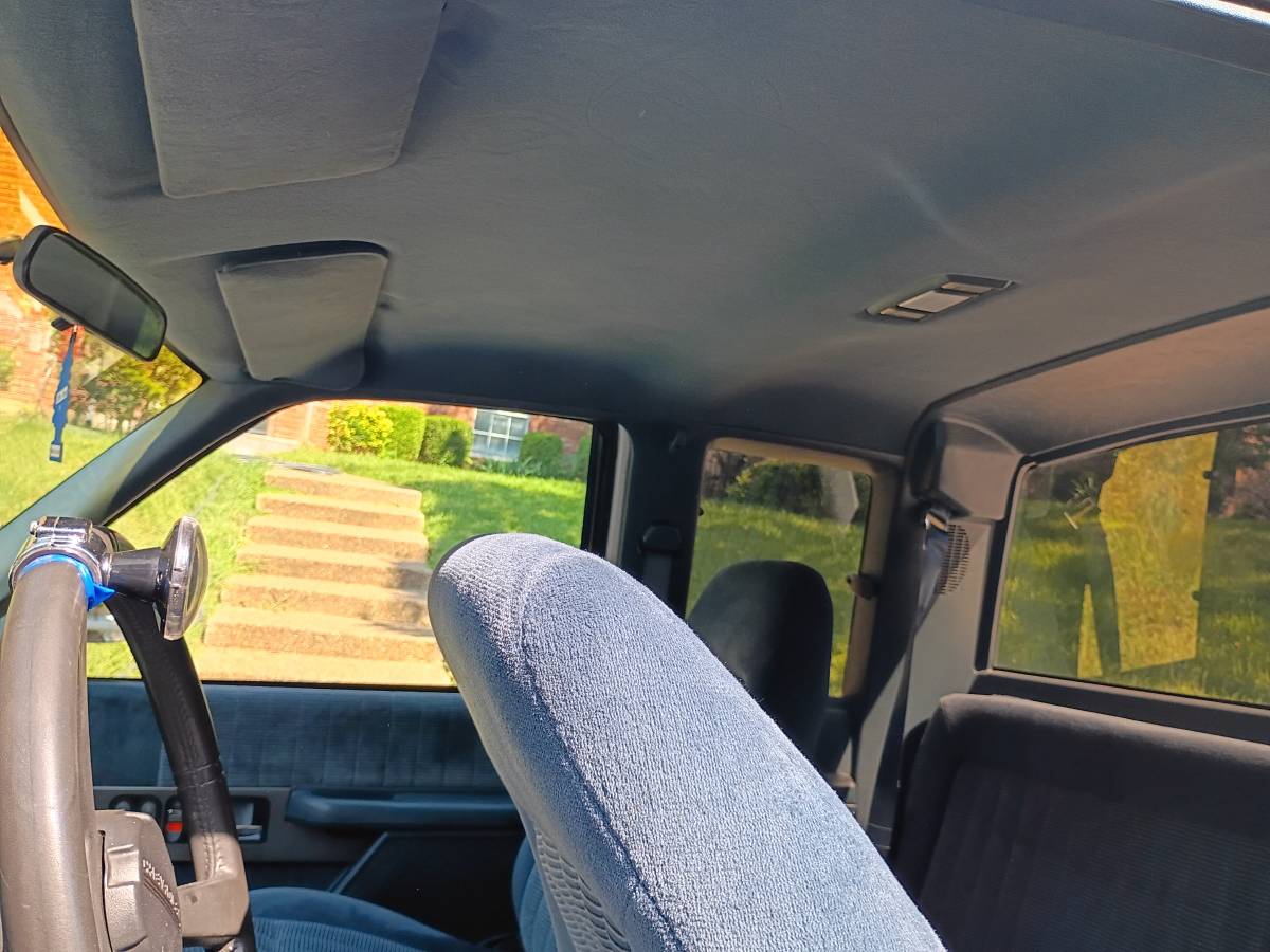 Chevy-silverado-2500hd-diesel-1993-white-19