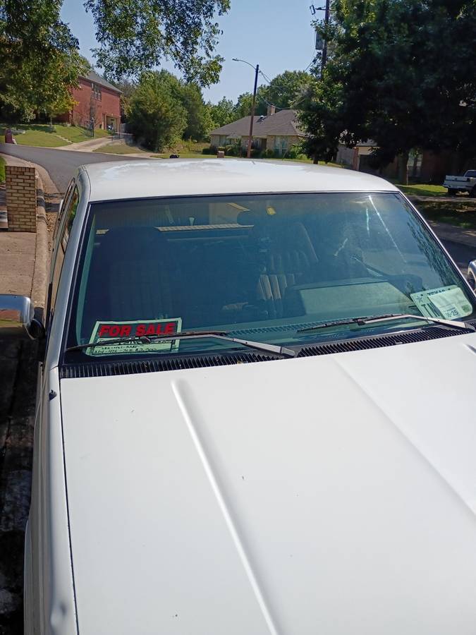 Chevy-silverado-2500hd-diesel-1993-white-8