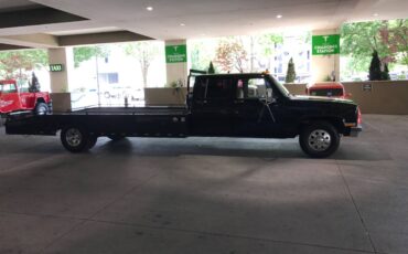 Chevy-silverado-3500-1982-black-13