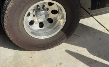 Chevy-silverado-3500-1982-black-3