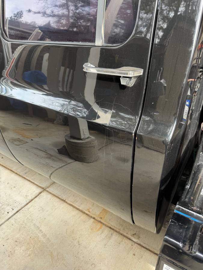 Chevy-silverado-3500-1982-black-5