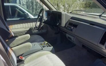 Chevy-silverado-3500hd-1993-white-7