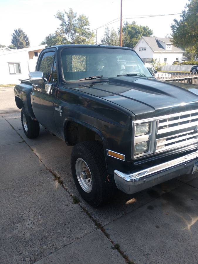 Chevy-silverado-c10-1987-black-2