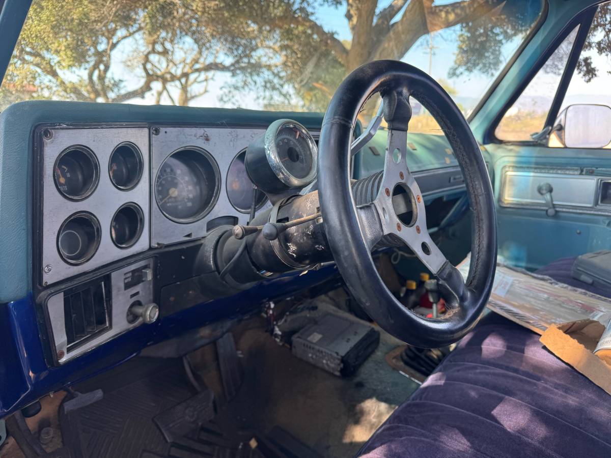 Chevy-silverado-k10-1978-blue-19