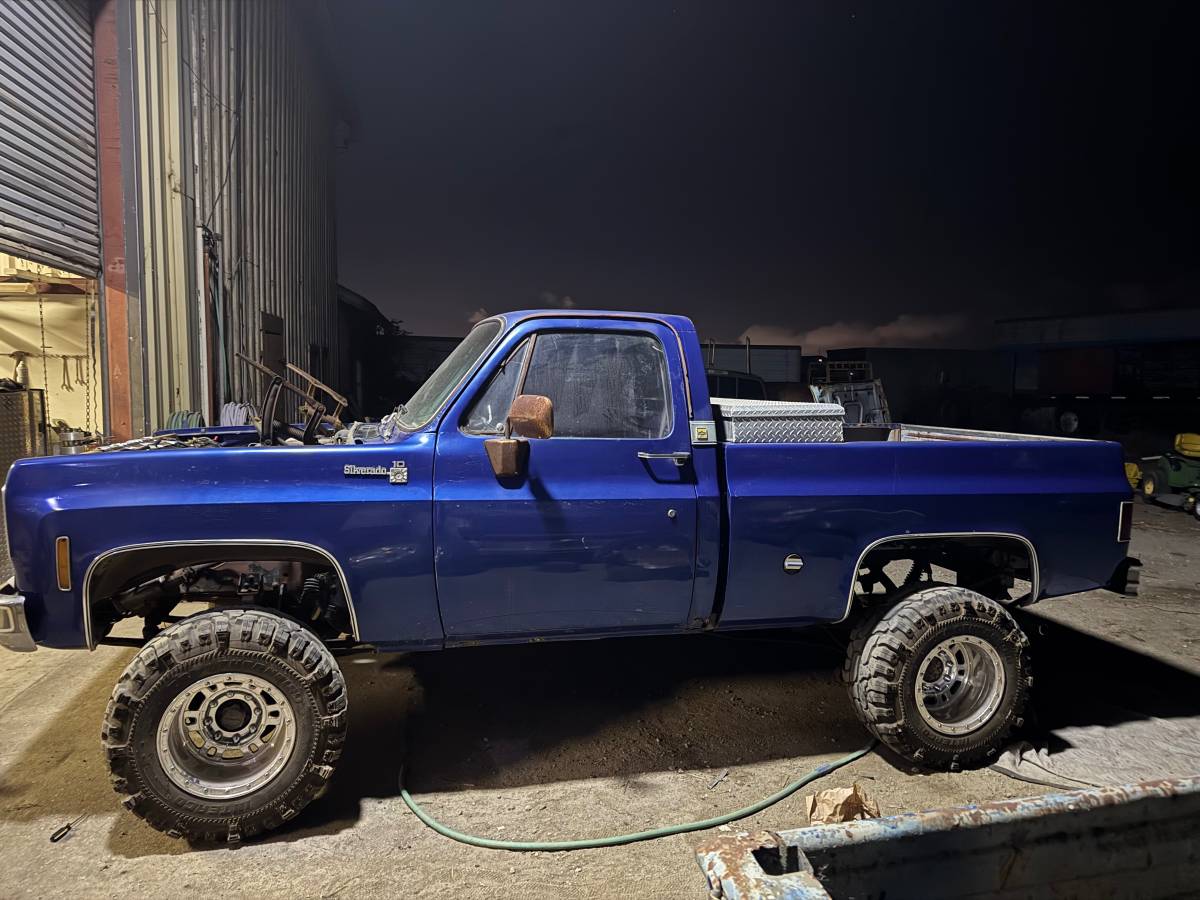 Chevy-silverado-k10-1978-blue-5